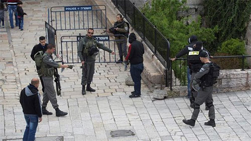 Un policía israelí apuñalado a las afueras de Jerusalén Un policía israelí apuñalado a las afueras de Jerusalén